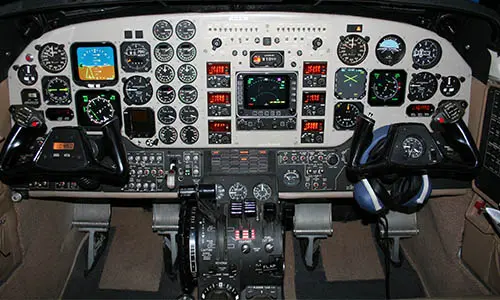 king-air-200-before